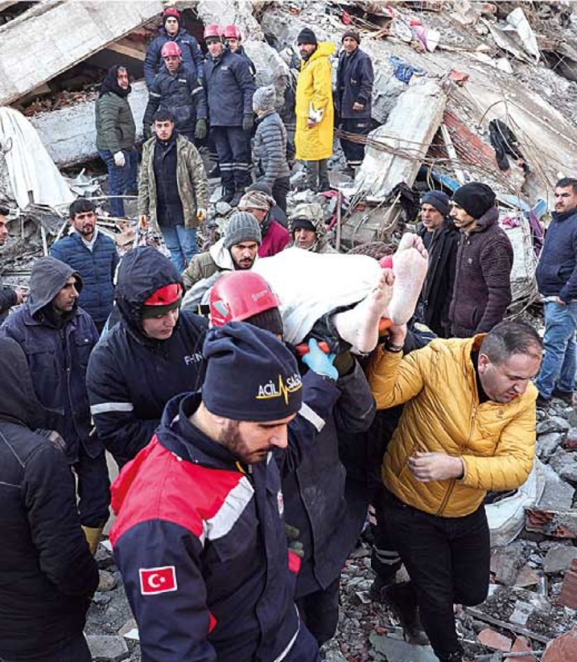 Terremoto: Sube a más de  7.800 la cifra de muertos