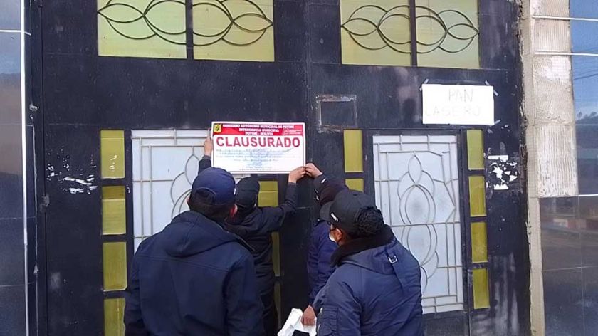Vuelven a vender pan con alza de costo y les advierten con proceso