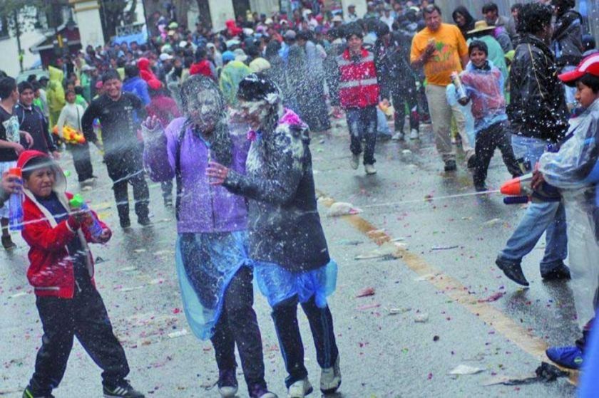 Policía no descarta arrestar a adolescentes