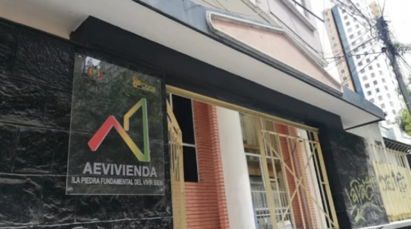 La Paz: Arrestan a más de 80 funcionarios por consumir bebidas alcohólicas en la Agencia Estatal de Vivienda