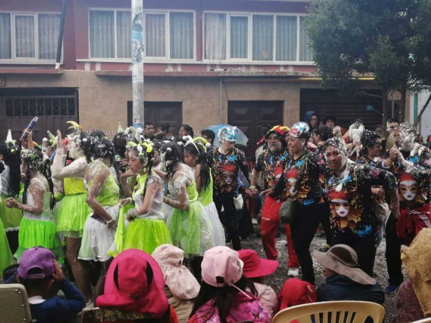 El Corso Ciudad de Plata cierra hoy domingo el Carnaval en Potosí
