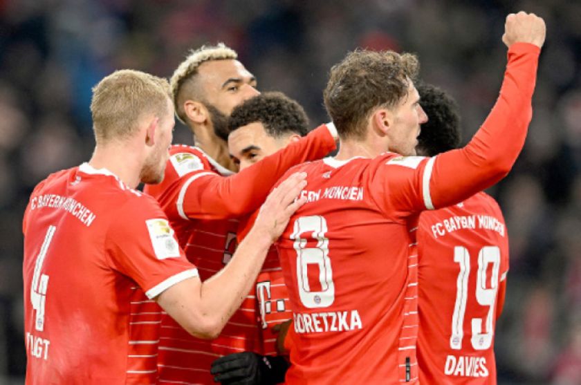 Bayern Múnich mantiene  la punta y recupera a Mané