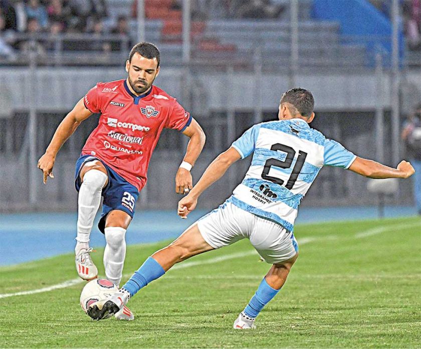 El Aviador no levanta vuelo