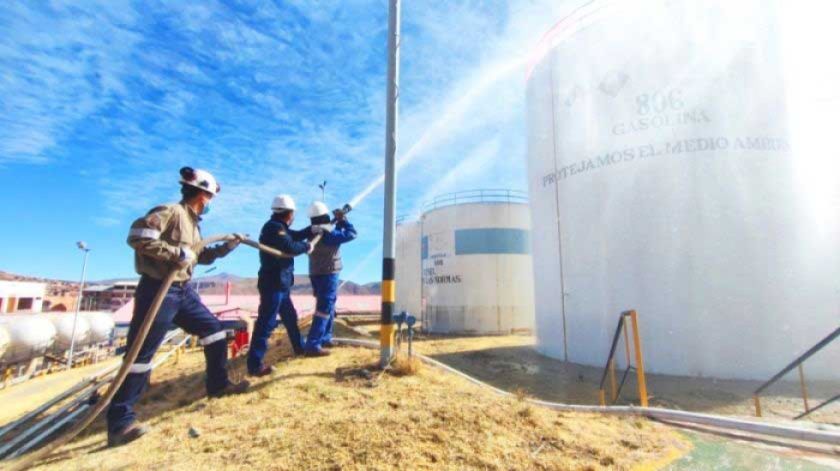 YPFB realizó simulacro contra incendios