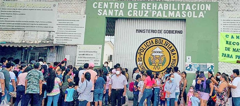 Un policía tiene a su cargo 16 reos en cárceles del país