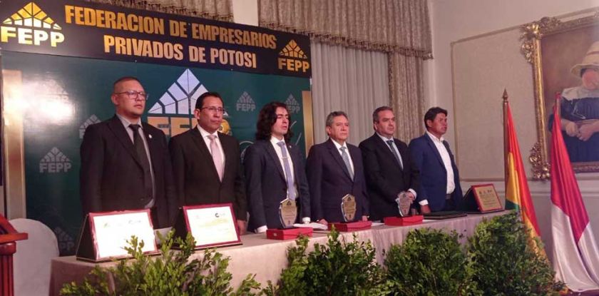 Se advierte que el contrabando está matando la industria local