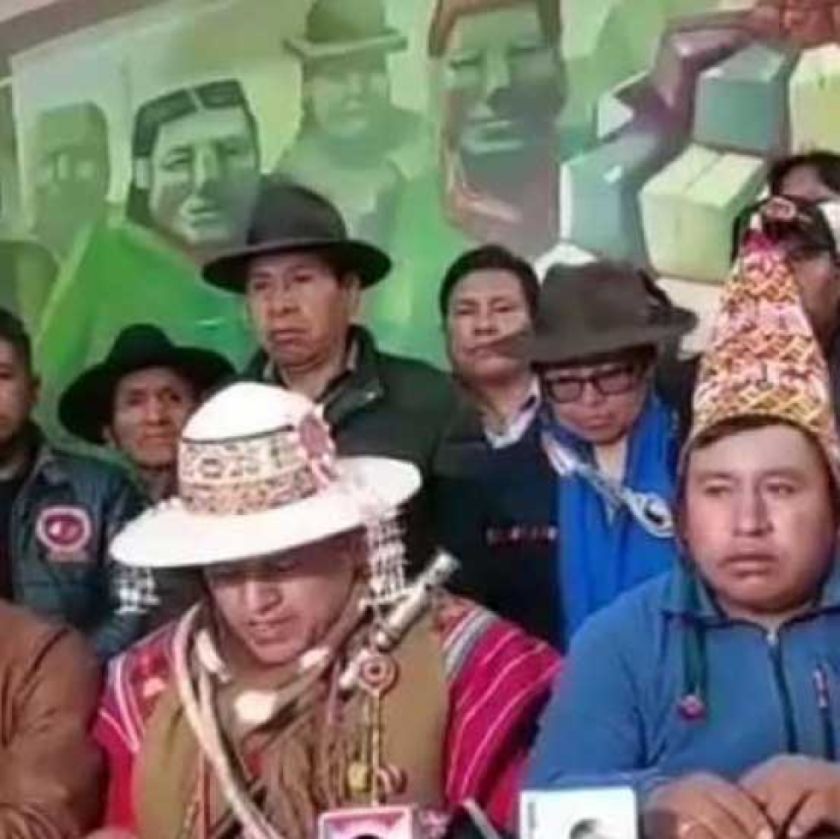 Campesinos critican al Pacto de Unidad