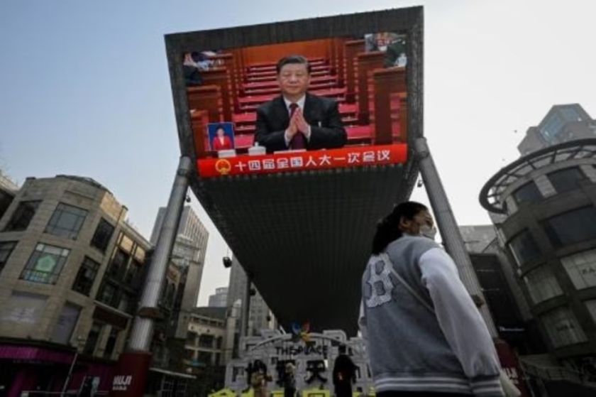 Xi Jinping promete impulsar la capacidad manufacturera de China