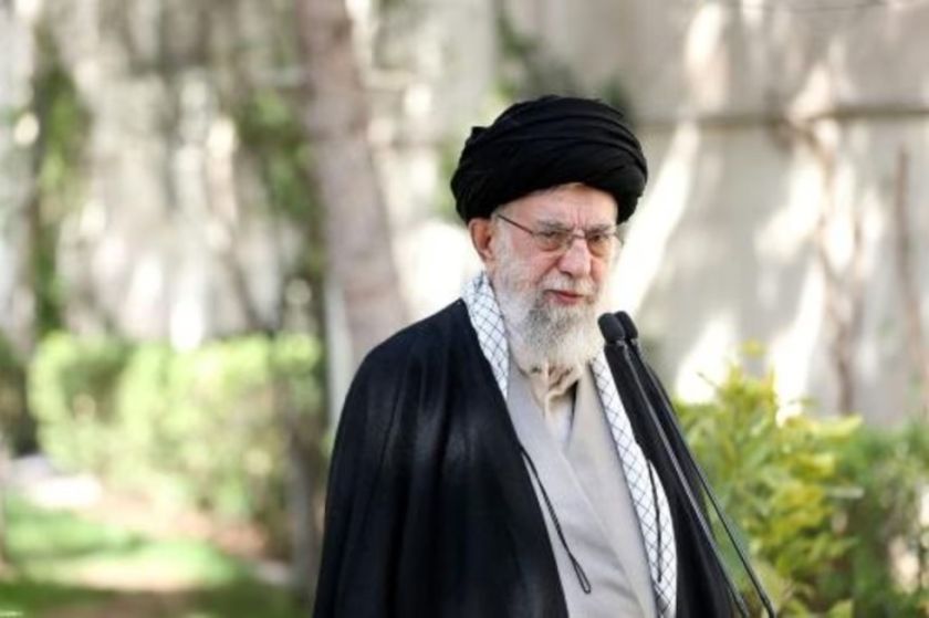Jamenei reclama "penas severas" contra los autores de envenenamientos en Irán