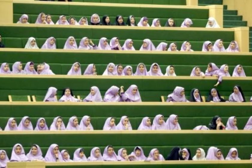 reportan los primeros arrestos en Irán por el envenenamiento de alumnas