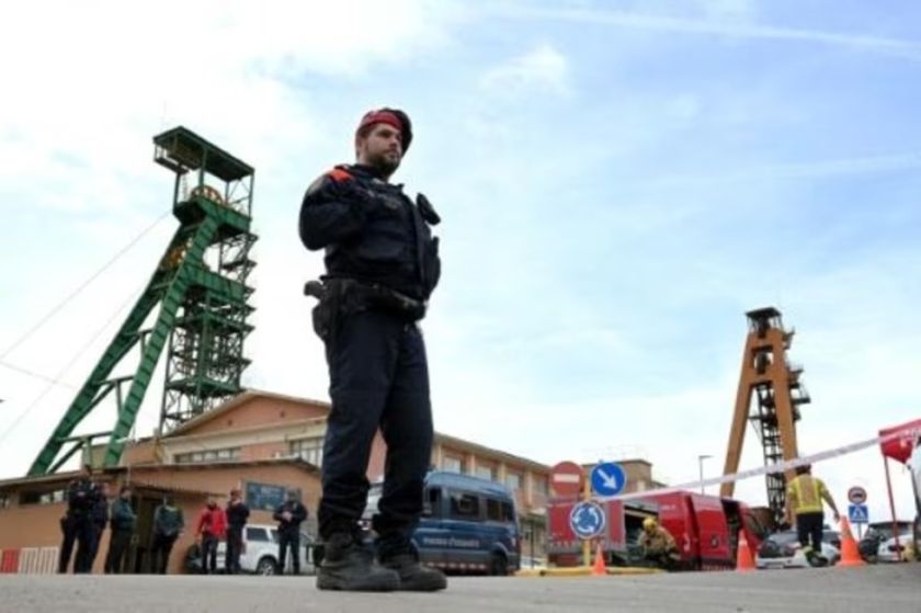 Autoridades temen "lo peor" sobre las tres personas atrapadas en una mina en España