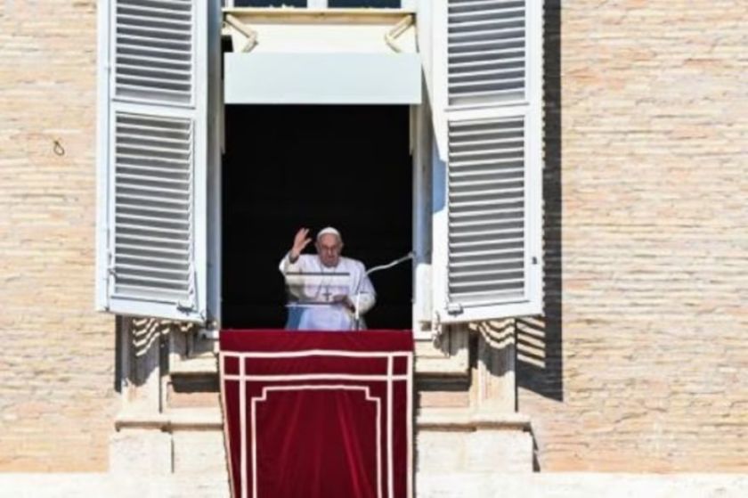 El Papa Francisco celebra 10 años de pontificado con los cardenales y un podcast