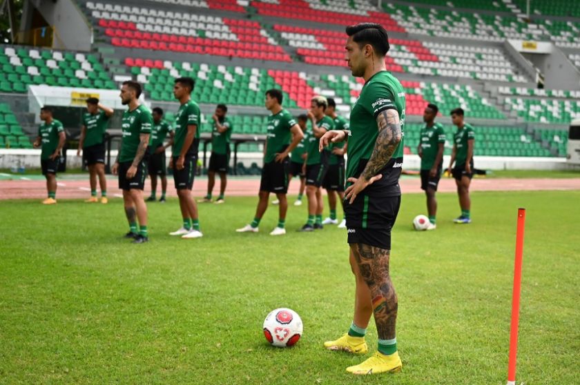 Selección nacional comenzará las clasificatorias 2026 contra Brasil y Argentina