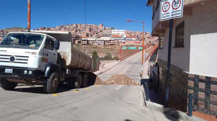 Concejo verifica daños en el puente de Villa Nazaret