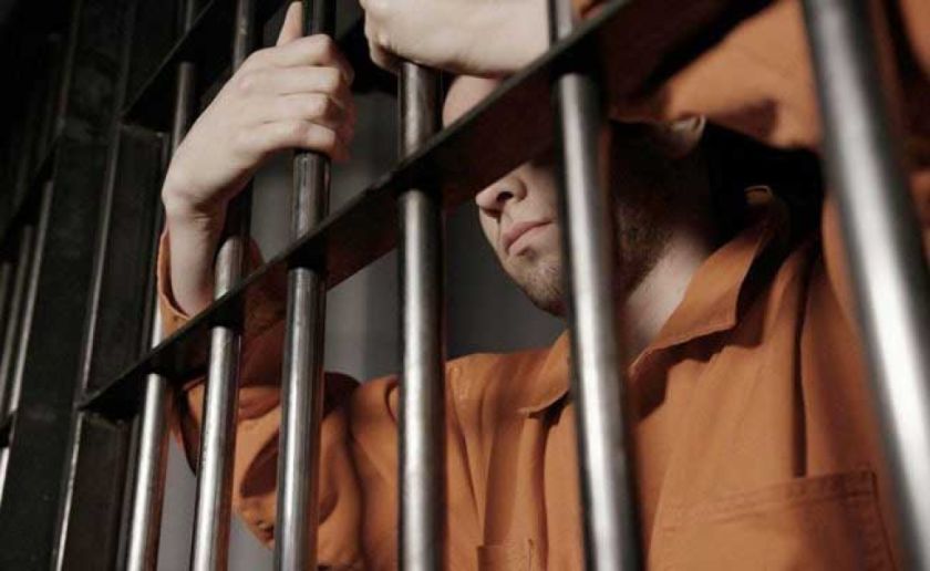 Un hombre es acusado de abuso sexual a 2 hijastras 