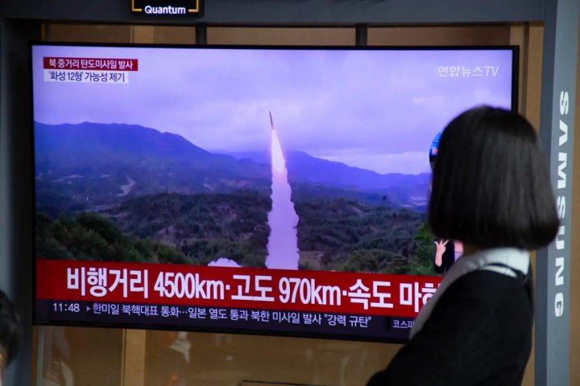 Corea del Norte dispara dos misiles balísticos no identificados al mar de Japón