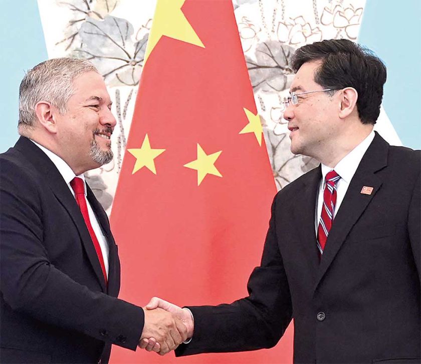 Honduras establece  relaciones con China  y rompe con Taiwán