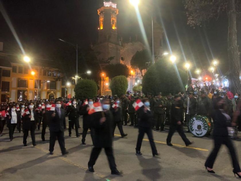 Suspenden desfile escolar pero habrá el institucional