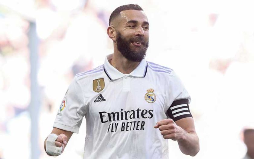 El Real golea al Valladolid pero está lejos del Barça