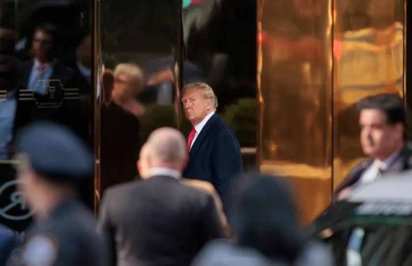 Los medios no podrán transmitir la lectura de cargos a Trump, que hoy comparece ante el tribunal