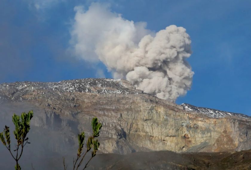 Murillo, el pueblo más cercano al volcán Nevado del Ruiz, vive con normalidad