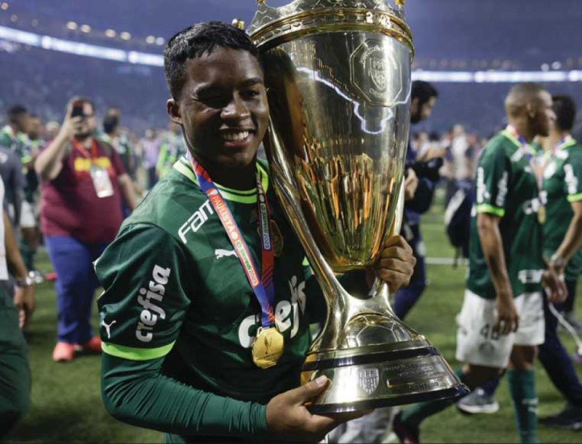 Endrick anota en el título  del Palmeiras