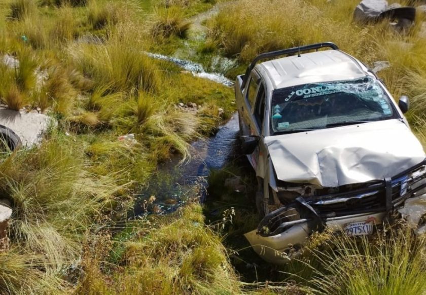 Vuelco de campana causa tres personas heridas en la vía Potosí – Uyuni