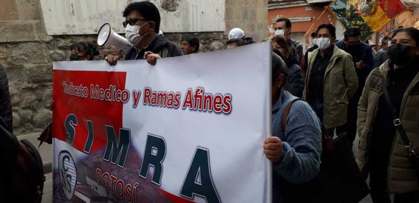Simra de la CNS marchó en apoyo a maestros