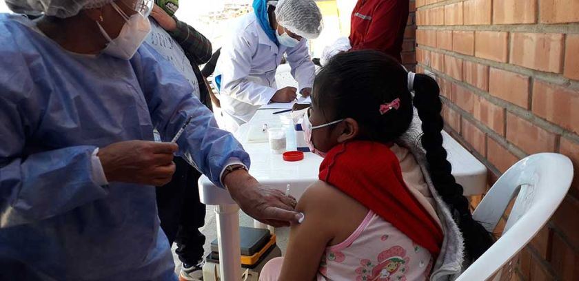 Dispondrán de vacunas en clínicas privadas, y se vacunará a domicilio