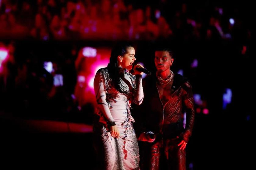 Rosalía brilló en Coachella junto a Rauw Alejandro