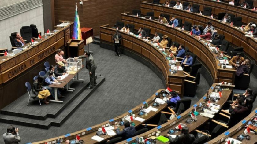 La Cámara de Diputados aplaza el tratamiento en detalle de la polémica Ley del Oro