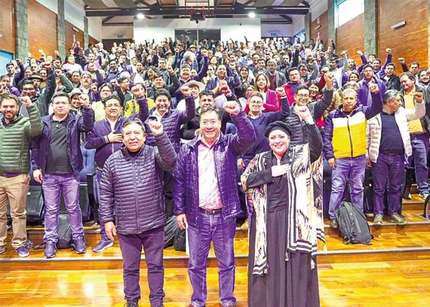 Gobierno decide priorizar reconstrucción económica