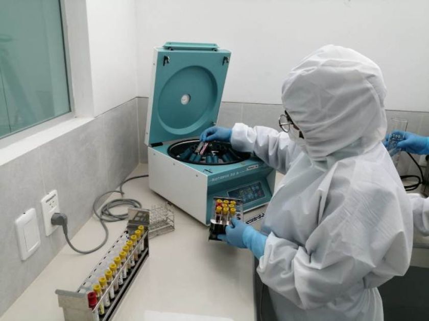 Realizan estudio para detectar nueva variante del covid-19 en Bolivia de fácil propagación