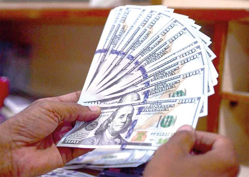 El dólar paralelo en Argentina sigue al alza ante falta de divisas