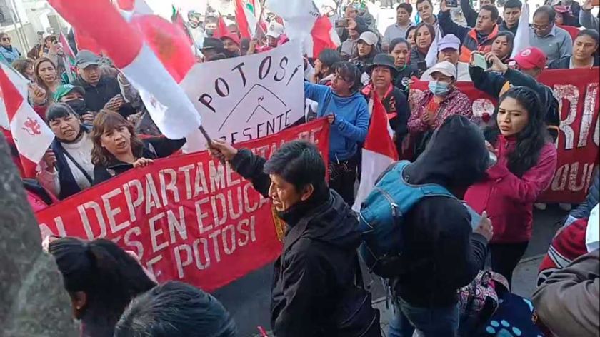 Los maestros urbanos no descartan ir al paro de 72 horas o indefinido