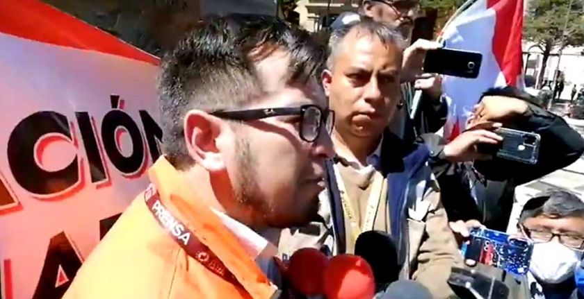 Identifican a cuatro por  obstaculizar a la prensa