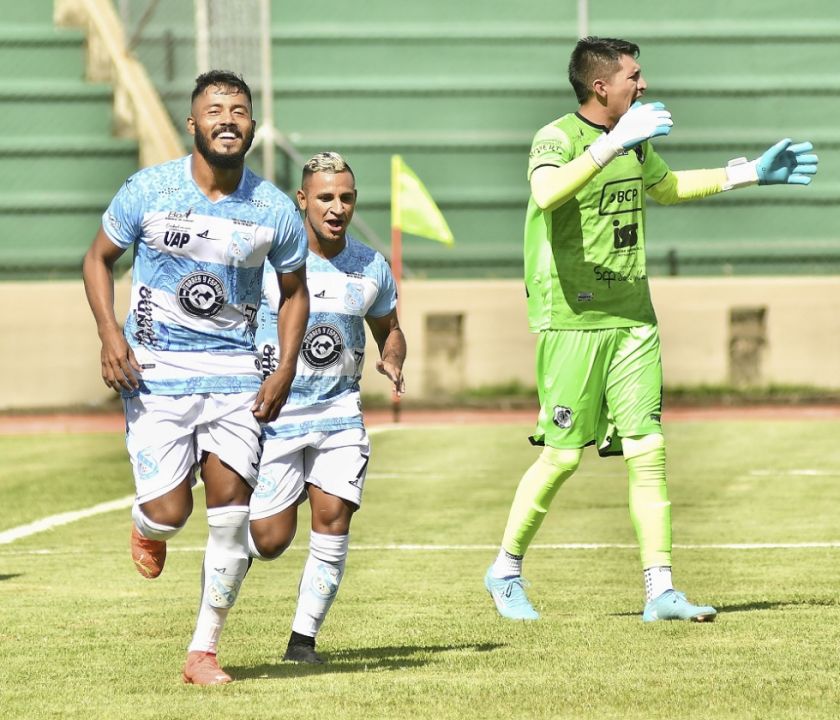 Vaca Díez recibe a Real Santa Cruz con la soga al cuello