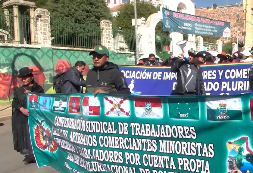 Ministro Montenegro insiste que proyecto de ley 280 no afecta a gremiales y ratifica su paralización en el Legislativo
