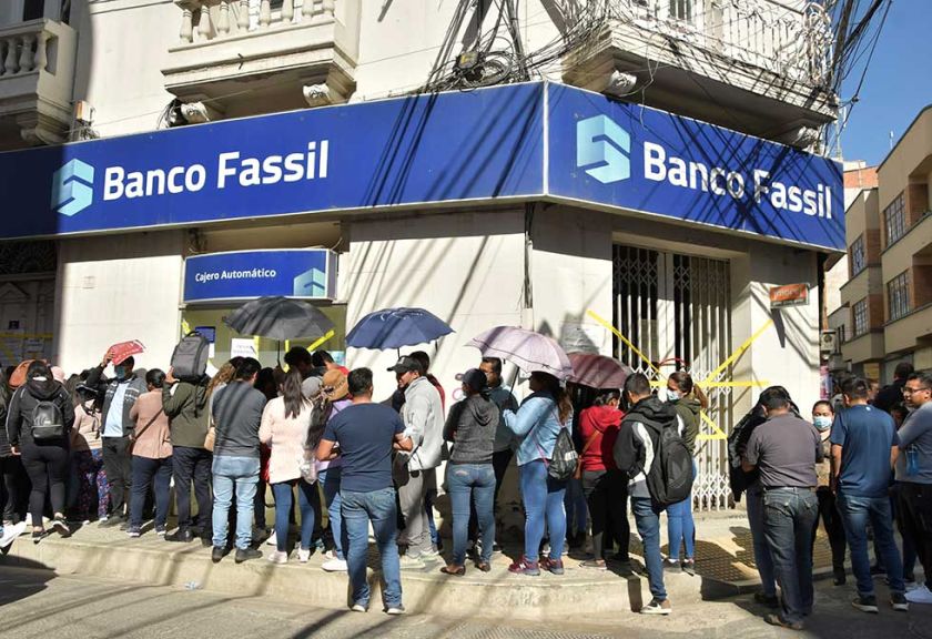 Decidirán quién se adjudica depósitos y créditos de Fassil