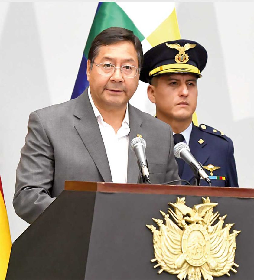 Arce ve “sesgo” en  calificadoras sobre  economía de Bolivia 