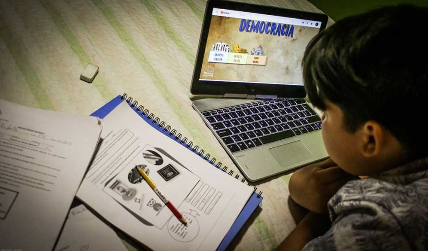Padres de familia pedirán clases virtuales y semipresenciales