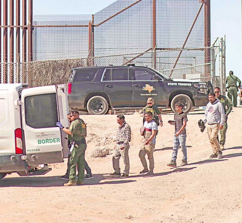 EEUU detiene a 2.500 migrantes ilegales en frontera con México