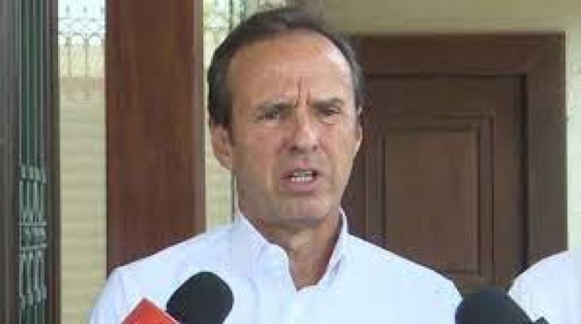 Expresidente Jorge Quiroga  dice que lo del Banco Fassil es una “desdolarización” al estilo de la UDP