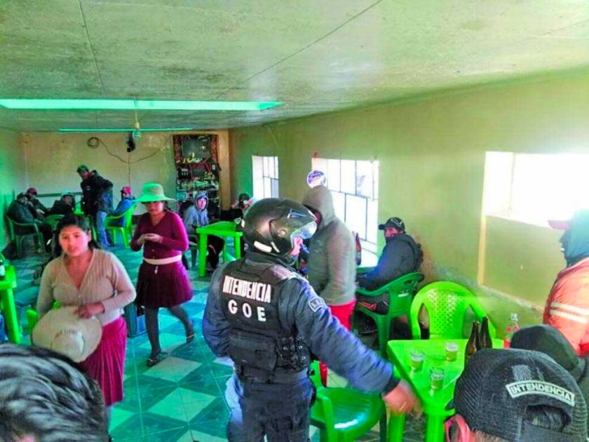 Vecinos apoyan la clausura de los bares clandestinos 