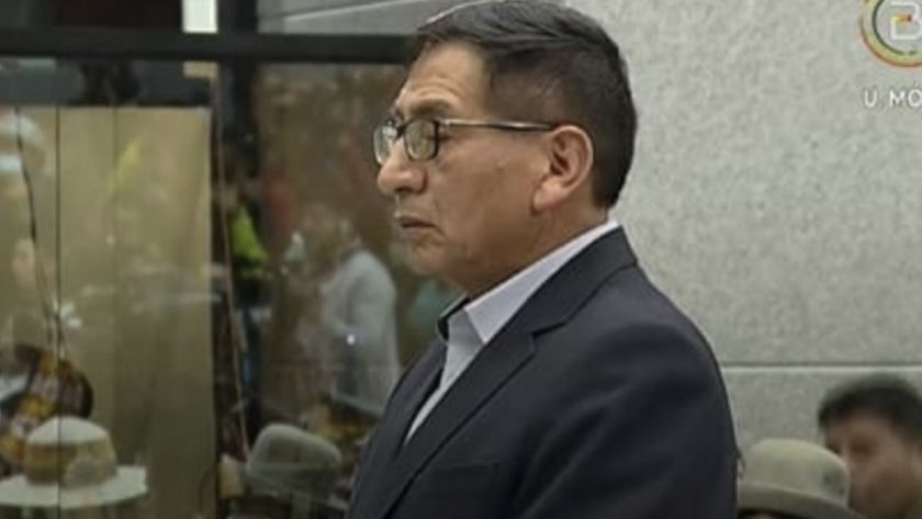 Alejandro Méndez asume como ministro de Medio Ambiente y Agua