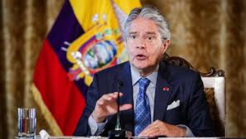 El presidente de Ecuador disuelve el Parlamento y aplica la "muerte cruzada"