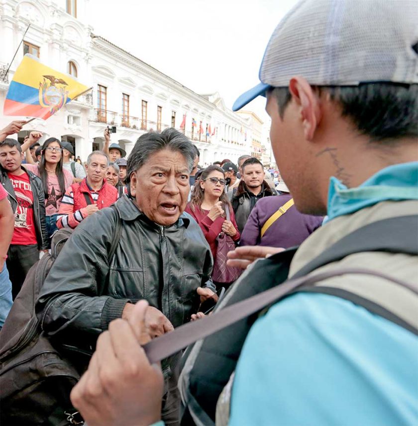 Lasso disuelve en Ecuador al Congreso que lo juzgaba