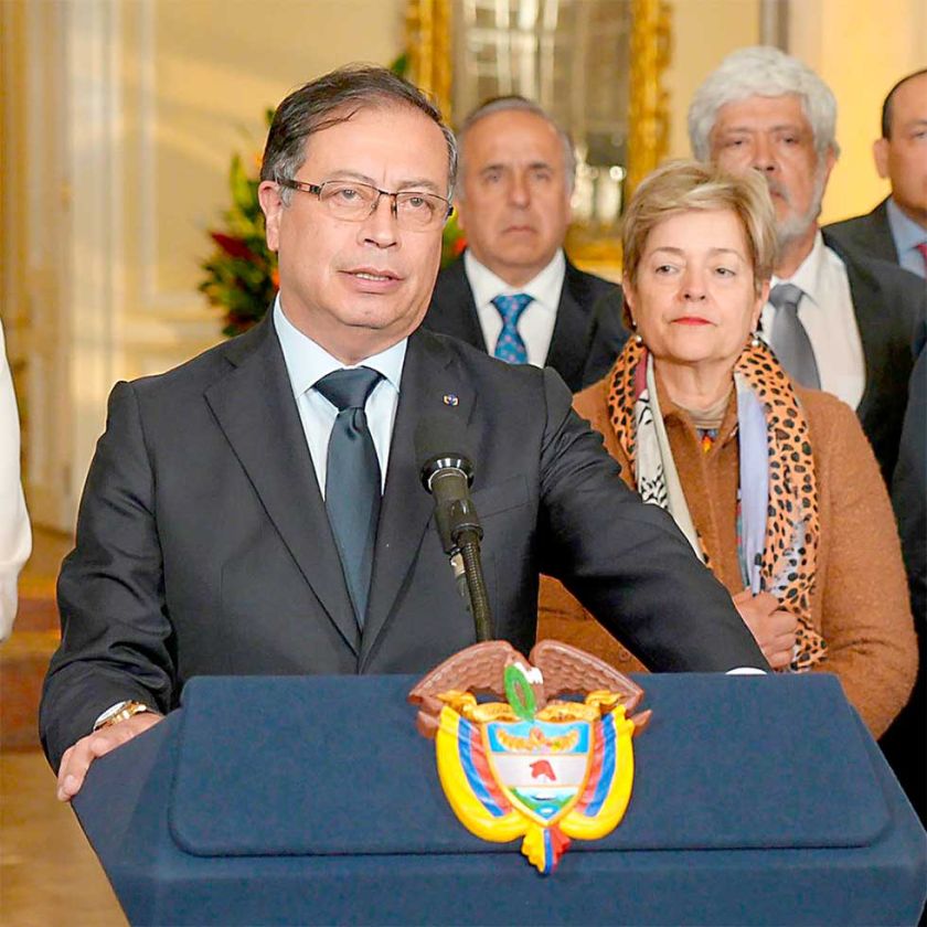 Petro recula sobre hallazgo de cuatro niños en Colombia