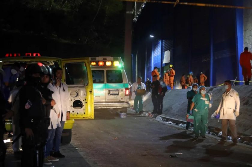 El Salvador sufre su mayor tragedia deportiva con doce fallecidos en un estadio