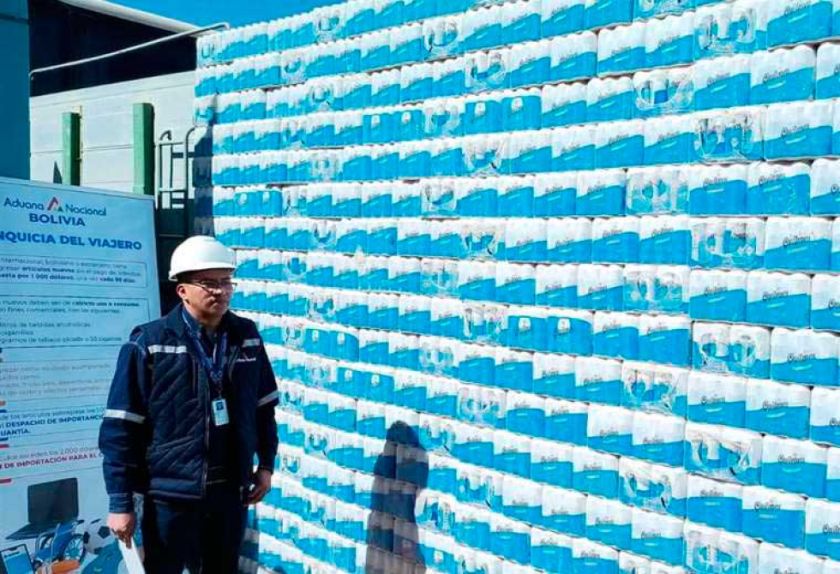 Decomisaron camiones con productos de contrabando